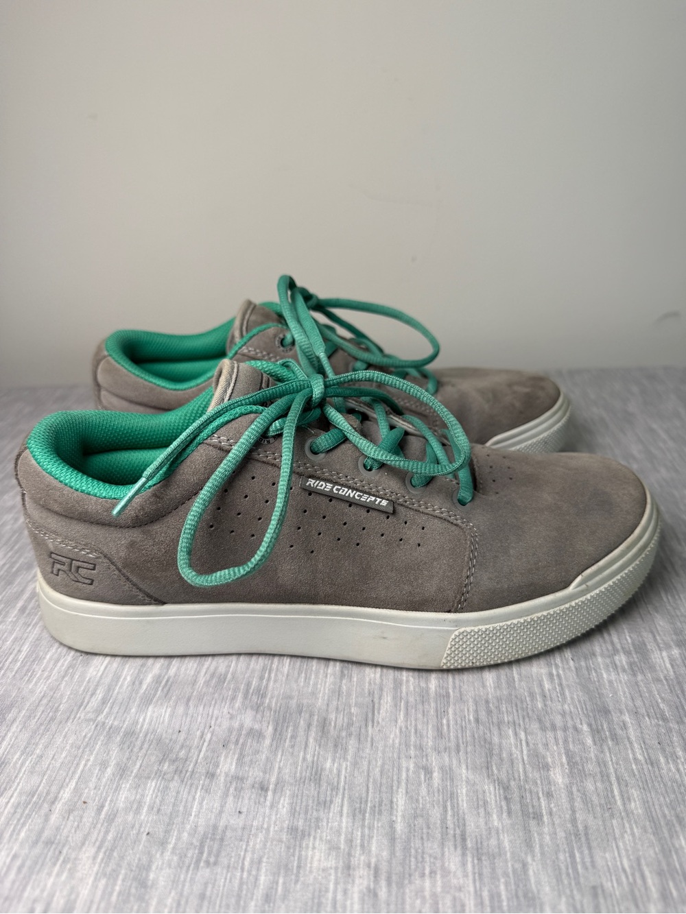 Ride Concepts Vice Suede Mountain Bike Shoes Turquoise Gray Sneakers Size 8.5